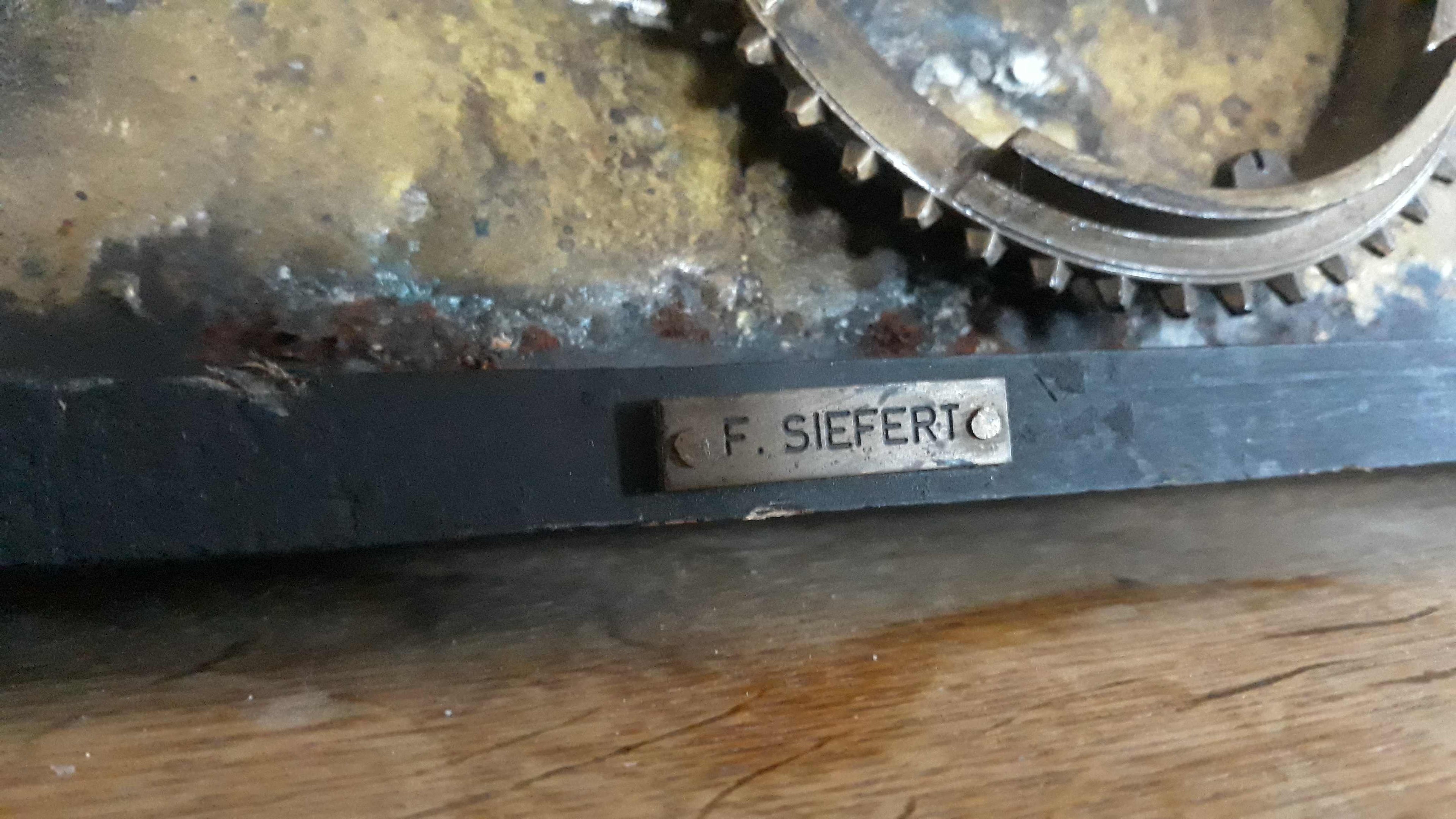 Sygnowana Złota Metaloplastyka, Ozdoba Ścienna F. Siefert