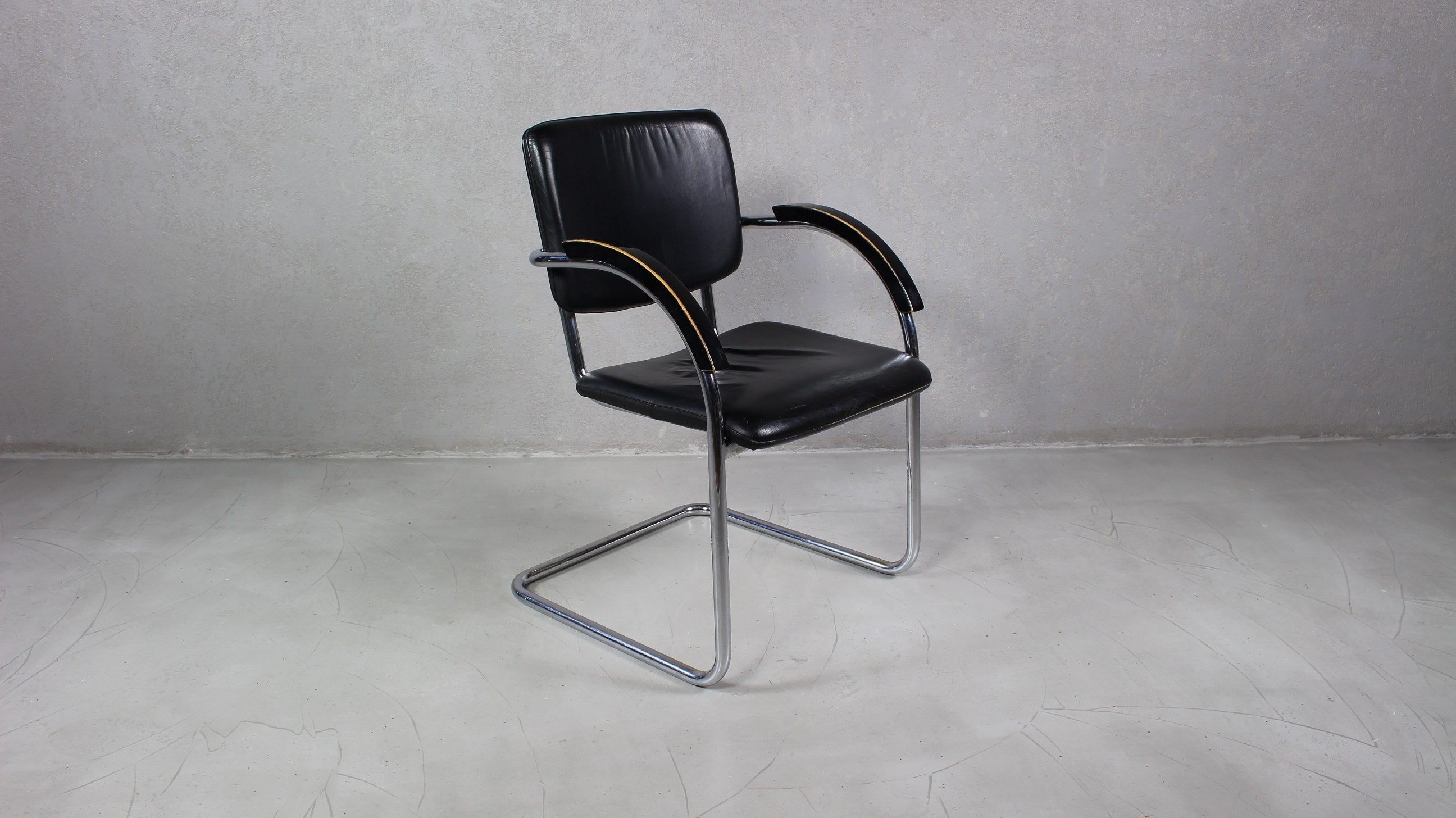Fotele w stylu Bauhaus, lata 70 / 4szt.