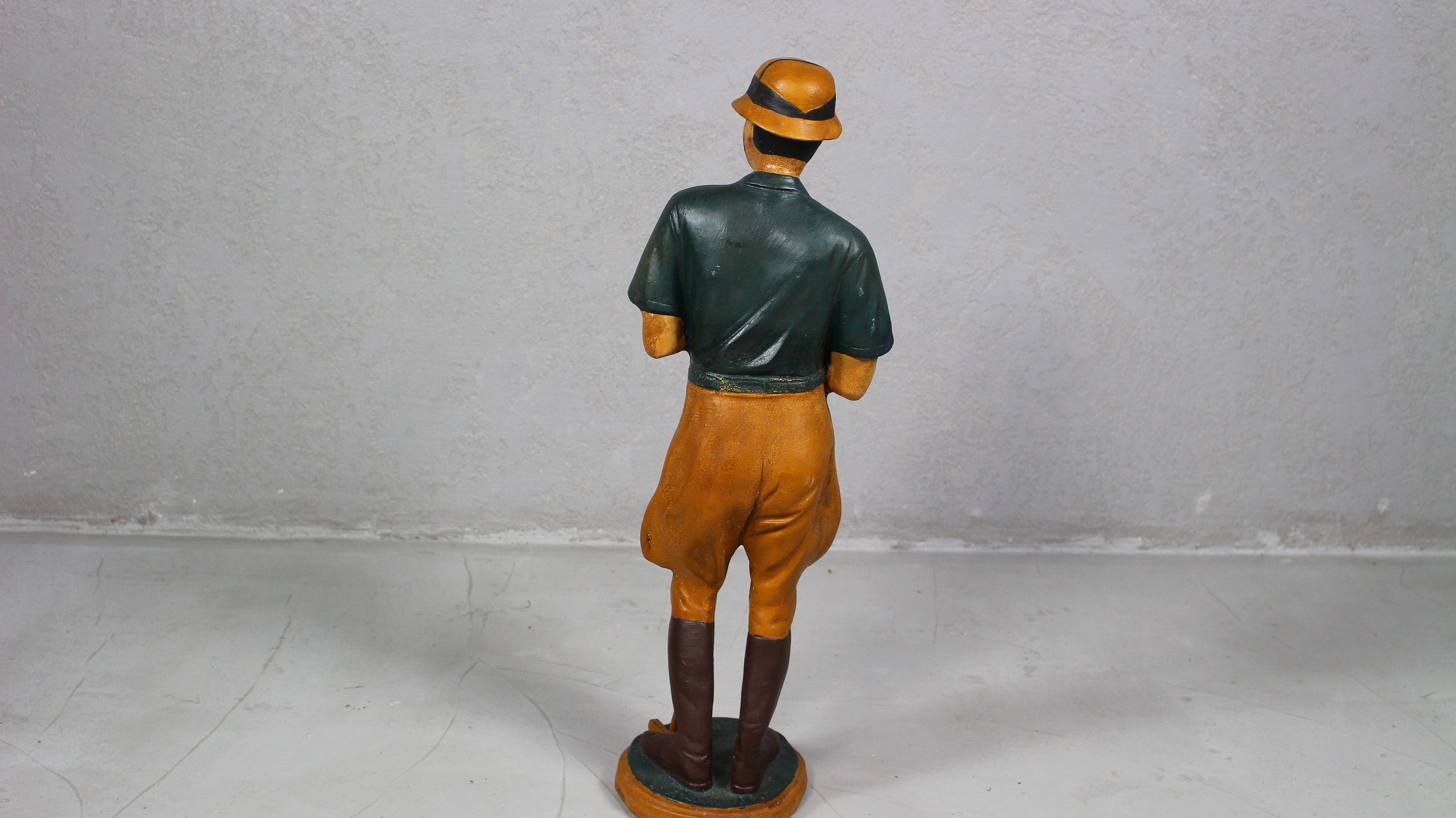 Duża Figura Vintage "Krykieciarz", lata 70
